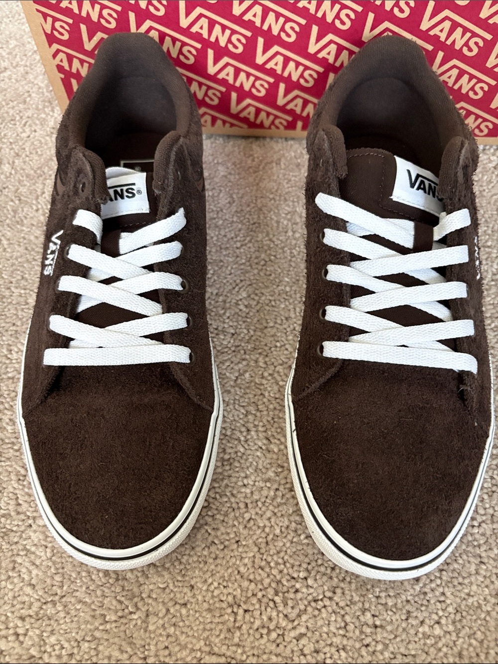 Vans Men’s Brown Suede Low-Top Sneakers with White Laces